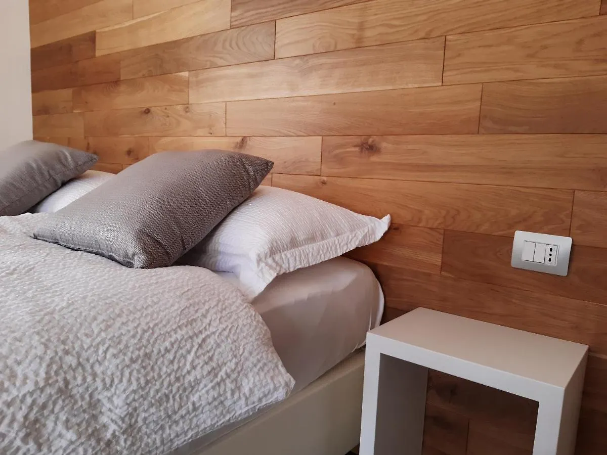 ** Pensionat The Tourist Rooms Tirano Italien